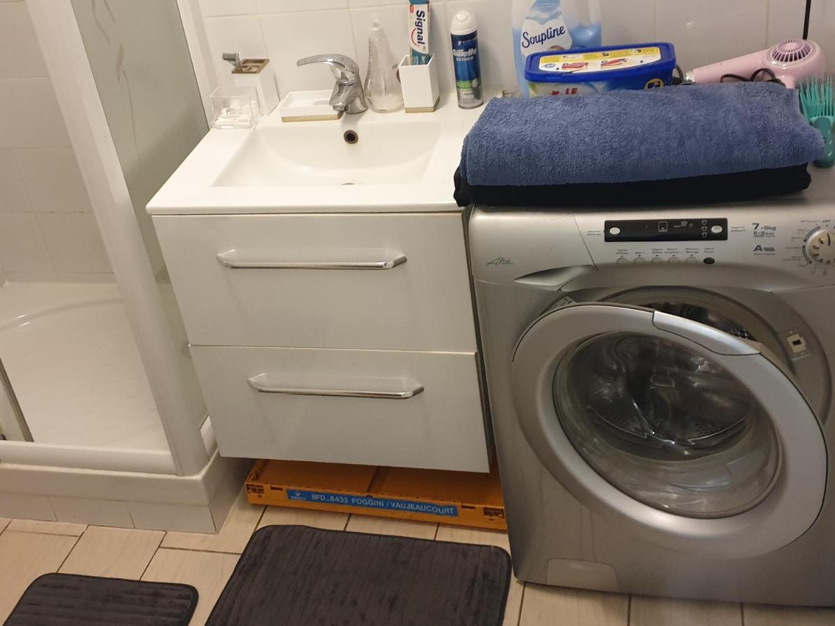 Apartment Super F3 A Cote De Land Et Paris